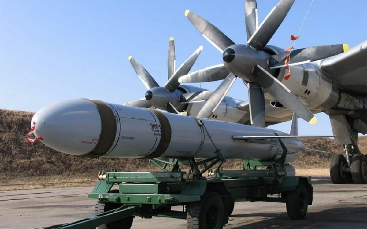 Nga sử dụng vũ khí Ukraine để tấn công lại Ukraine?